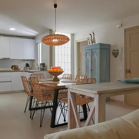 Apartment Dharma Experience Facebook Cambrils
