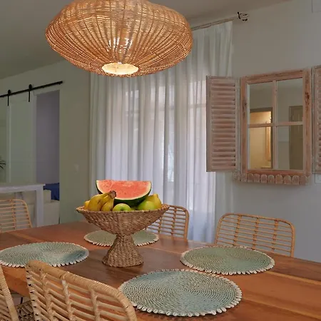 Apartment Dharma Experience Facebook Cambrils